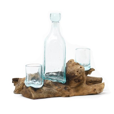 Geschmolzenes Glas auf Holz – Whisky-Set