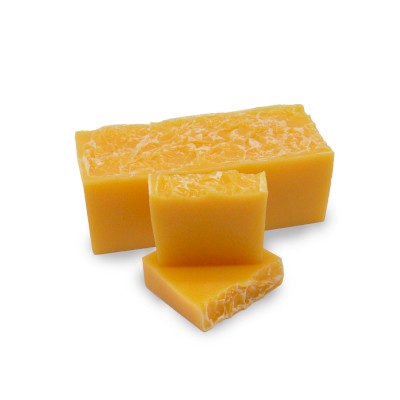 Packung mit 13 Stück à 100 g geschnittener Seife – Mandarine und Honig